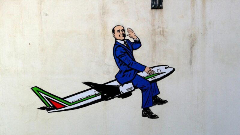 Malpensa, Berlusconi y el país que no suelta su pasado